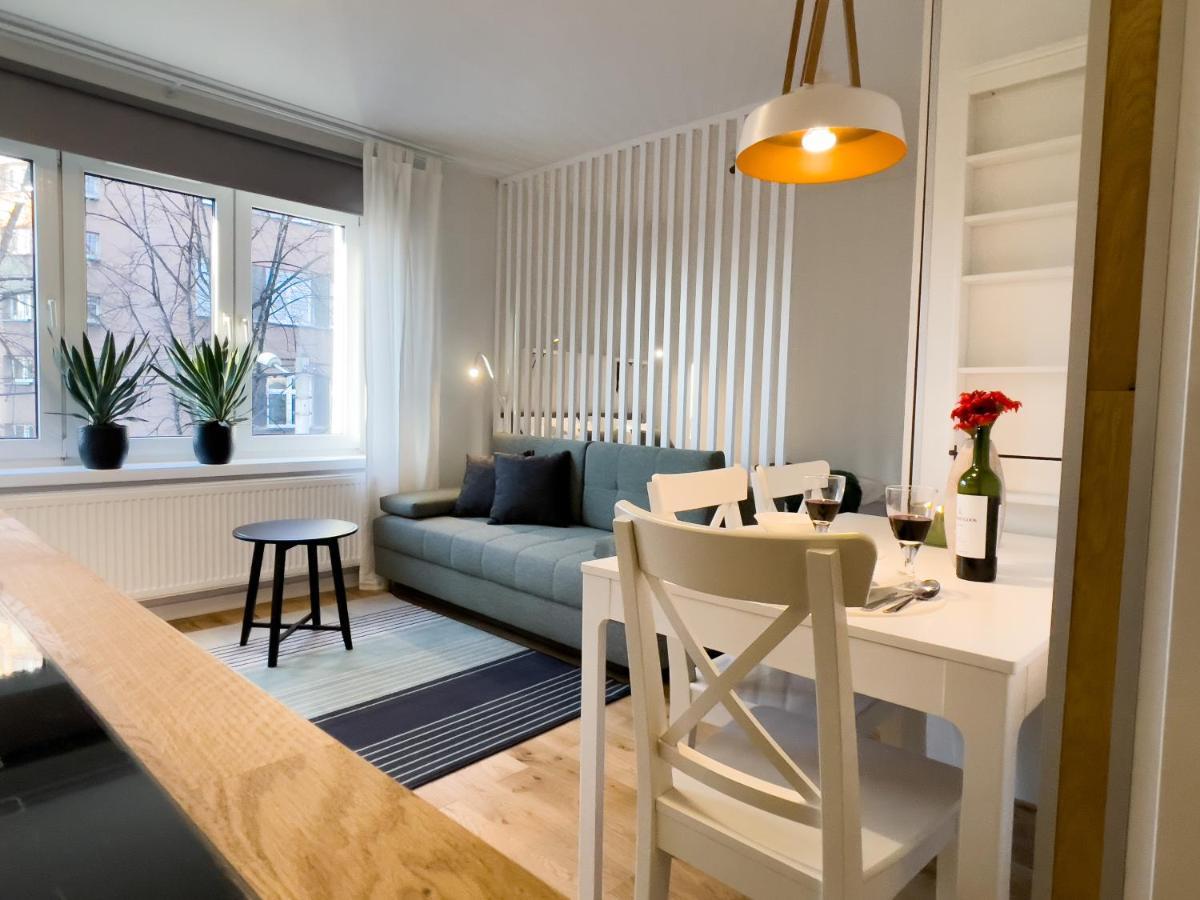 Urban Apartments Studio No 4A, Free Private Parking, Self Check-In Chorzów Buitenkant foto